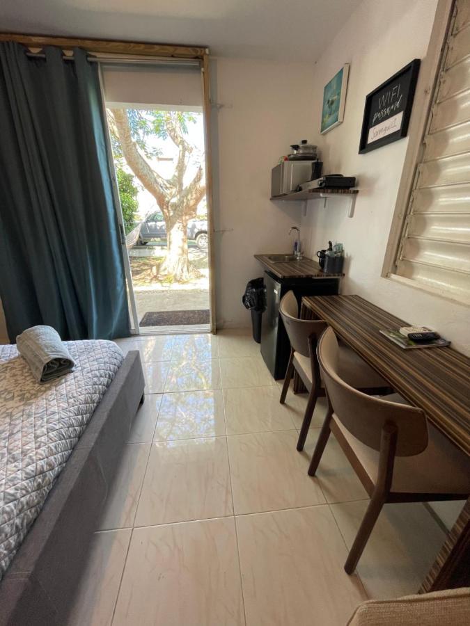 Las Olas Beach Apartments Аресибо Екстериор снимка